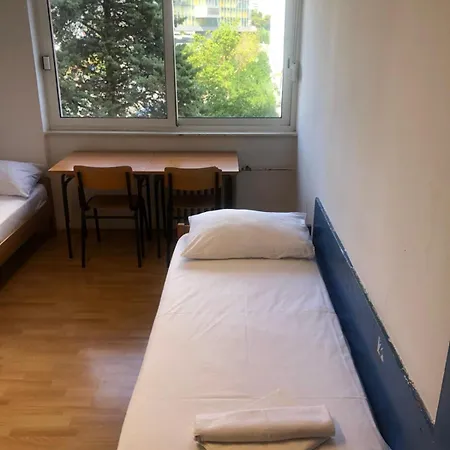 Summer Budget Albergue *