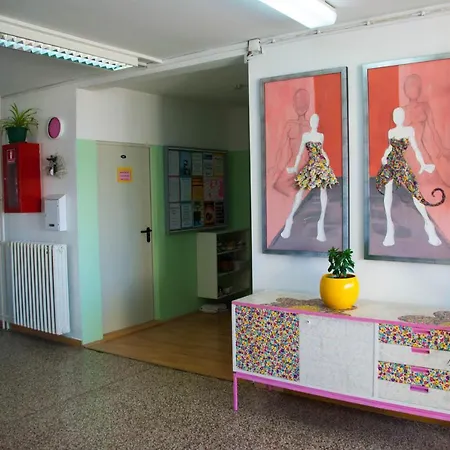 Summer Budget Albergue *